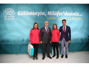 Dünya şampiyonu kardeşlerden Bozbey’e ziyaret