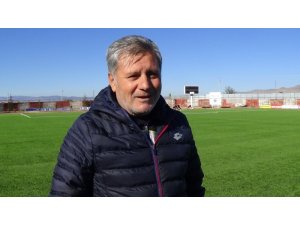 Sandıklıspor lider Kırıkkalespor’u bekliyor