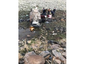 Şanlıurfa’da otomobil şarampole uçtu: 4 yaralı