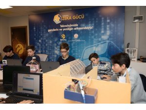 Zeka Gücü’nün yeni durağı Rize’deki Fatma Nuri Erkan Bilim ve Sanat Merkezi oldu