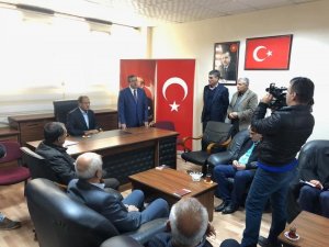 Bakan, seçim çalışmalarına devam ediyor
