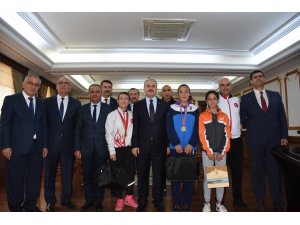 "Balkanların altın kızı" Urkuş Işık ödüllendirildi