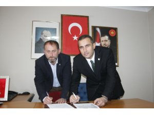 İskender, Yomra’ya hizmet için belediye başkan aday adayı oldu