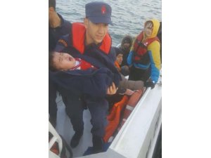 Bottan kurtarılan düzensiz göçmenler