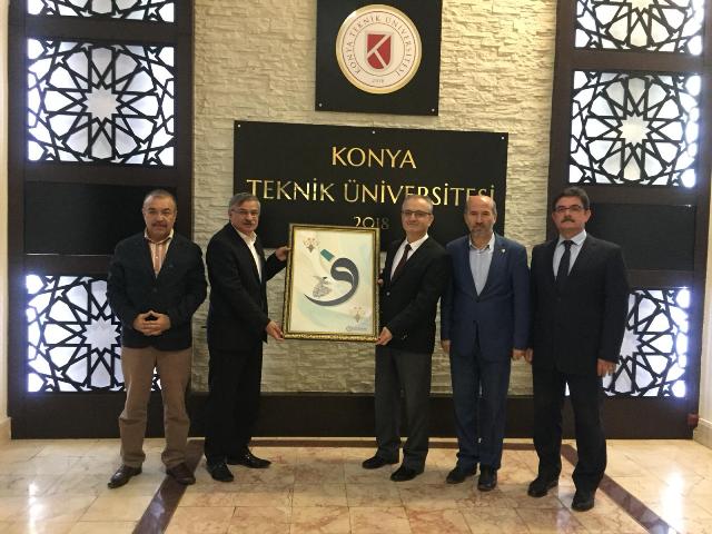 Selvi’den Rektör Özçelik’e ziyaret