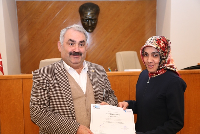 Girişimcilik sertifikaları dağıtıldı