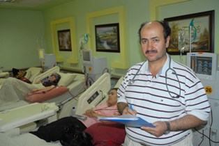 Diyaliz hastası kadın, bebek sahibi oldu