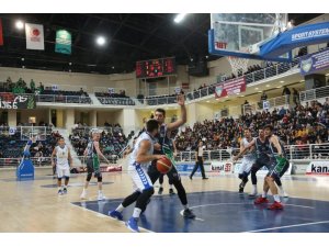 Denizli Basket dörtte 4 yaptı