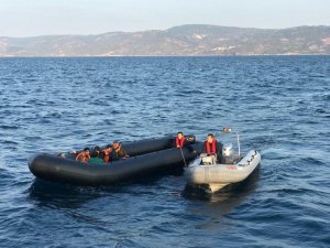 Denizlerde 1 haftada 278 göçmen ile 8 göçmen kaçakçısı yakalandı
