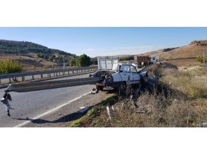Bariyer otomobilin önünden girdi arkasından çıktı