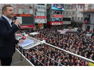 CHP’nin Balıkesir adayı Akın’a yoğun ilgi