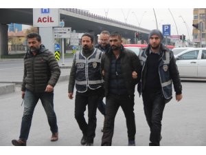 Çaldığı araçları çalıntı plakalarla kullanan şahıs yakalandı