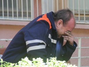 Eşinin öldürdüğü 15 aylık bebeğini gözyaşları içinde aldı