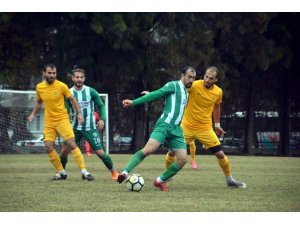 Aliağaspor, kendi sahasında berabere kaldı
