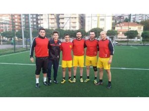 Maçta kalp krizi geçiren futbolcu hayatını kaybetti