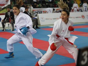Rize'deki karate şampiyonası sona erdi