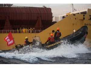 Greenpeace aktivistleri, 33 saat sonra serbest