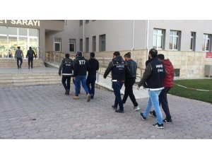 Sivas’ta uyuşturucu operasyonu: 7 tutuklama