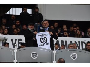 Ümmet Akın, Nazilli Belediyespor’a tribünden destek verdi