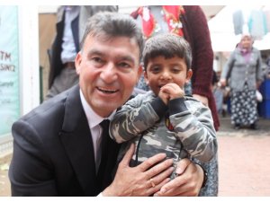 MHP adayı Ümmet Akın’dan Koçarlı’ya kapalı pazar yeri sözü