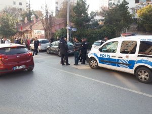 Başkent’te kırtasiyecide bıçaklı kavga: 2 yaralı