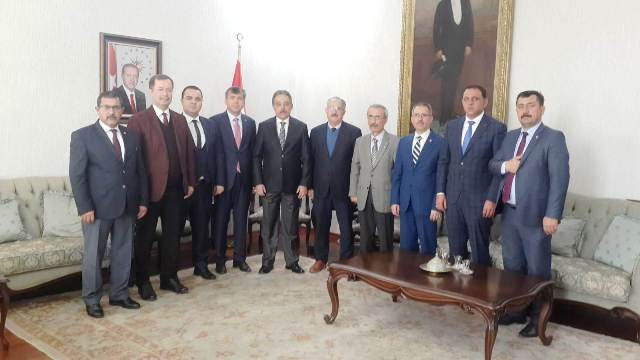Kamu-Sen Konya’dan Vali Toprak’a ziyaret