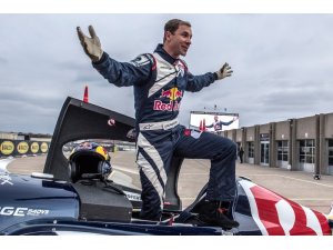 Air Race’te şampiyon Martin Sonka