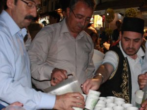 Karatay’da Mevlid Kandilinde salep ikramı