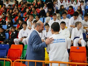 ‘Şampiyonlar Aşk’la yetişir’