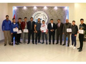 Ercişli gençler 5 madalyayla ilçeye döndü