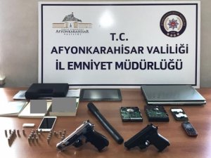 Afyonkarahisar’da 3 terör şüphelisi gözaltına alındı