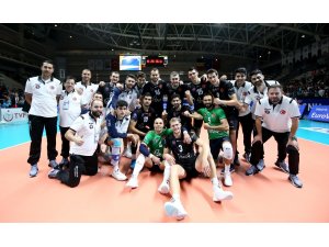 CEV Şampiyonlar Ligi: Halkbank: 3 - Knack Roeselare: 2