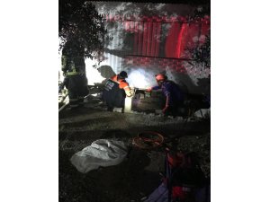 Konteynırı krikoyla kaldırmak isterken altında kalarak öldü
