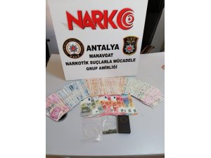 Antalya’da uyuşturucu operasyonu