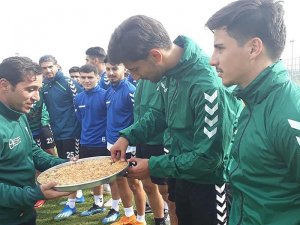 Anadolu Selçukspor’a taraftar morali