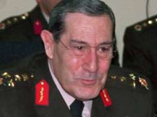 Org. Büyükanıt'a ağır eleştiri