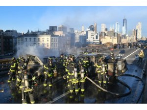 Brooklyn Köprüsü’nde kaza: 1 ölü, 5 yaralı