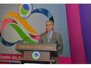 Şairler AEÜ'nin düzenlediği etkinliğinde buluştu