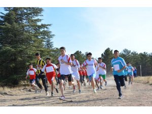 Okul sporları kros yarışmaları ile başladı