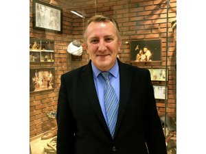 Bu kentte tiyatrolar kapalı gişe oynuyor