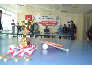 Siverek’te liselerarası masa tenisi turnuvası