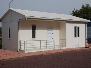 Uçaklarda kullanılan malzemeden 'yanmayan evler' üretiyorlar