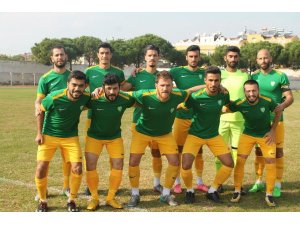 Altınova’da başarısızlığın faturası futbolculara kesildi