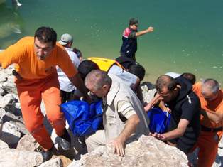 Balık tutarken gölete düşen çocuk öldü