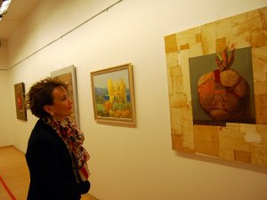 SÜ’lü ressam Prof. Dr. Enveroğlu’nun sergisi