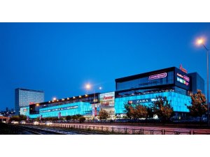 “Yılın en indirimli günleri”nin saatleri uzadı