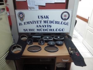 Çalıntı malları internetten satarken yakalandı