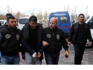 Yatak odasındaki dehşetin katil zanlısı Afgan koca, kasap çıktı