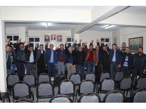 Kula İYİ Parti’den 8 üye daha MHP’ye geçti