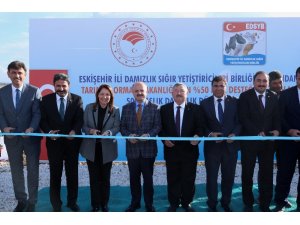 500 başlık damızlık düve işletmesi törenle açıldı